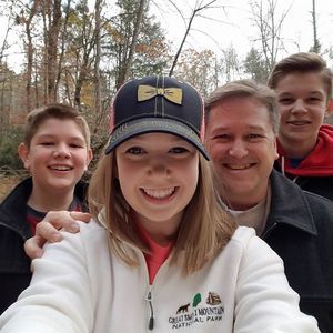 Meet your Posher, Leon